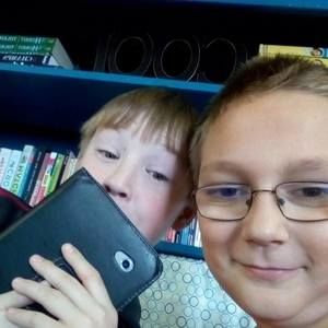 Meet your Posher, Kenny